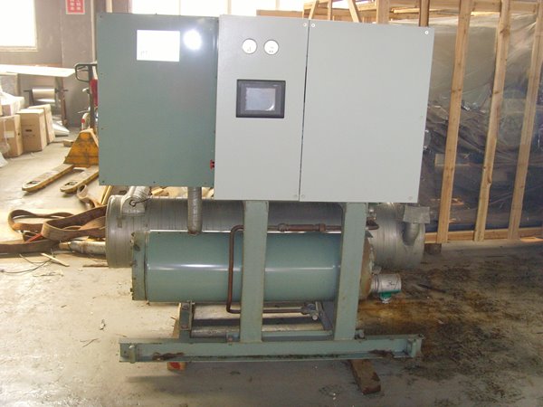 沁园街道酒店中央空调不停机清洗方法介绍